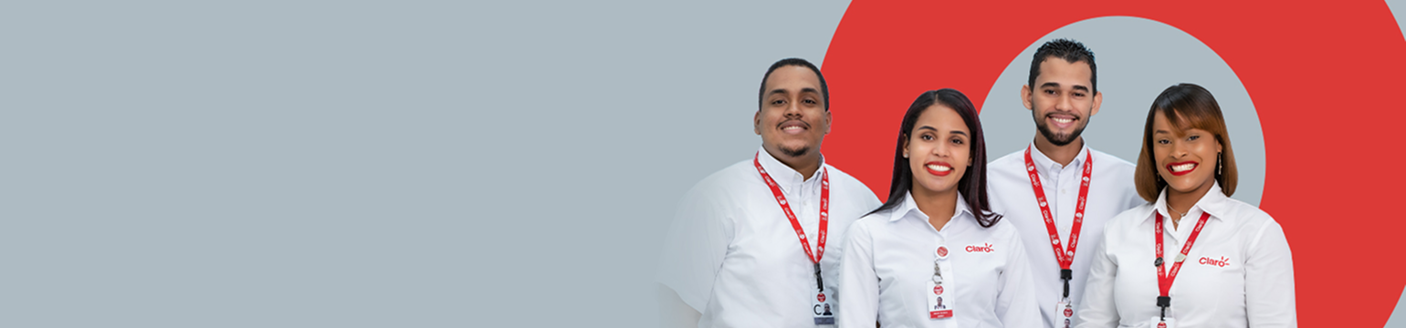 Grupo de empleados de Claro Dominicana sonríen felices. Mira todo lo que tenemos para nuestros colaboradores.